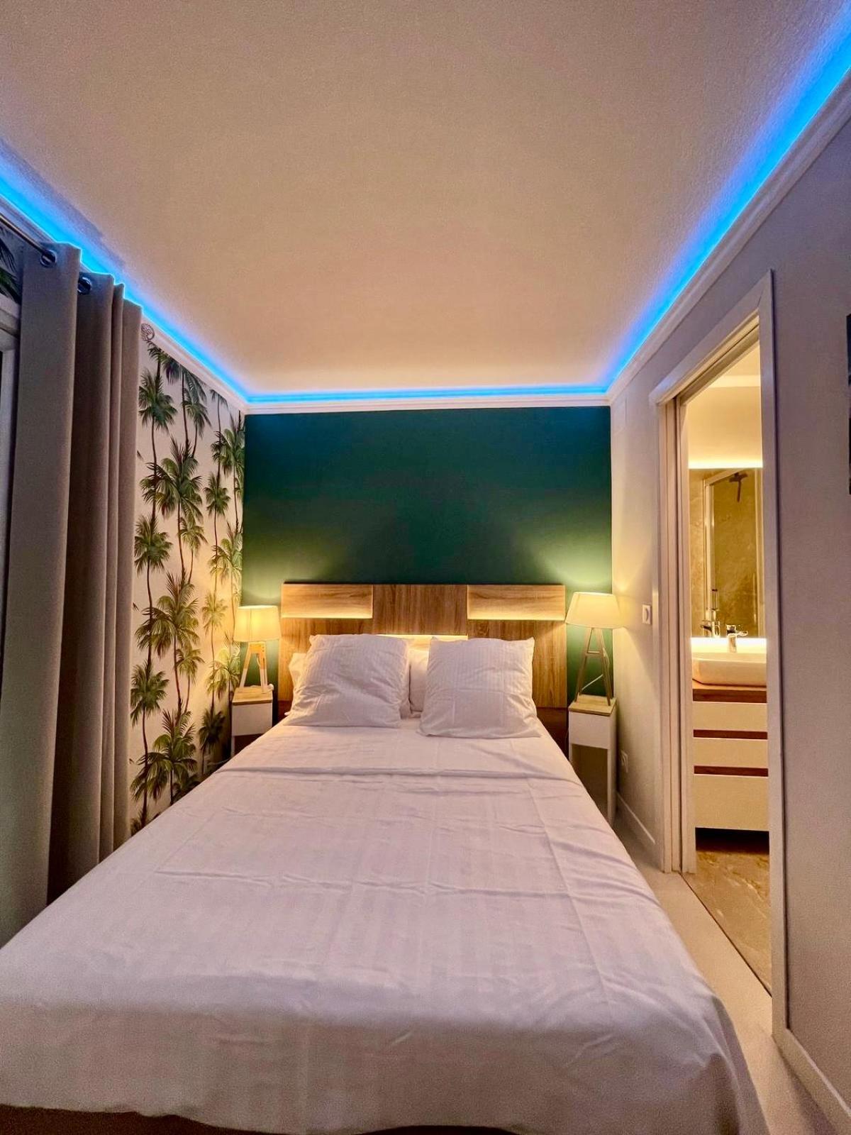 Azuria Appartement *